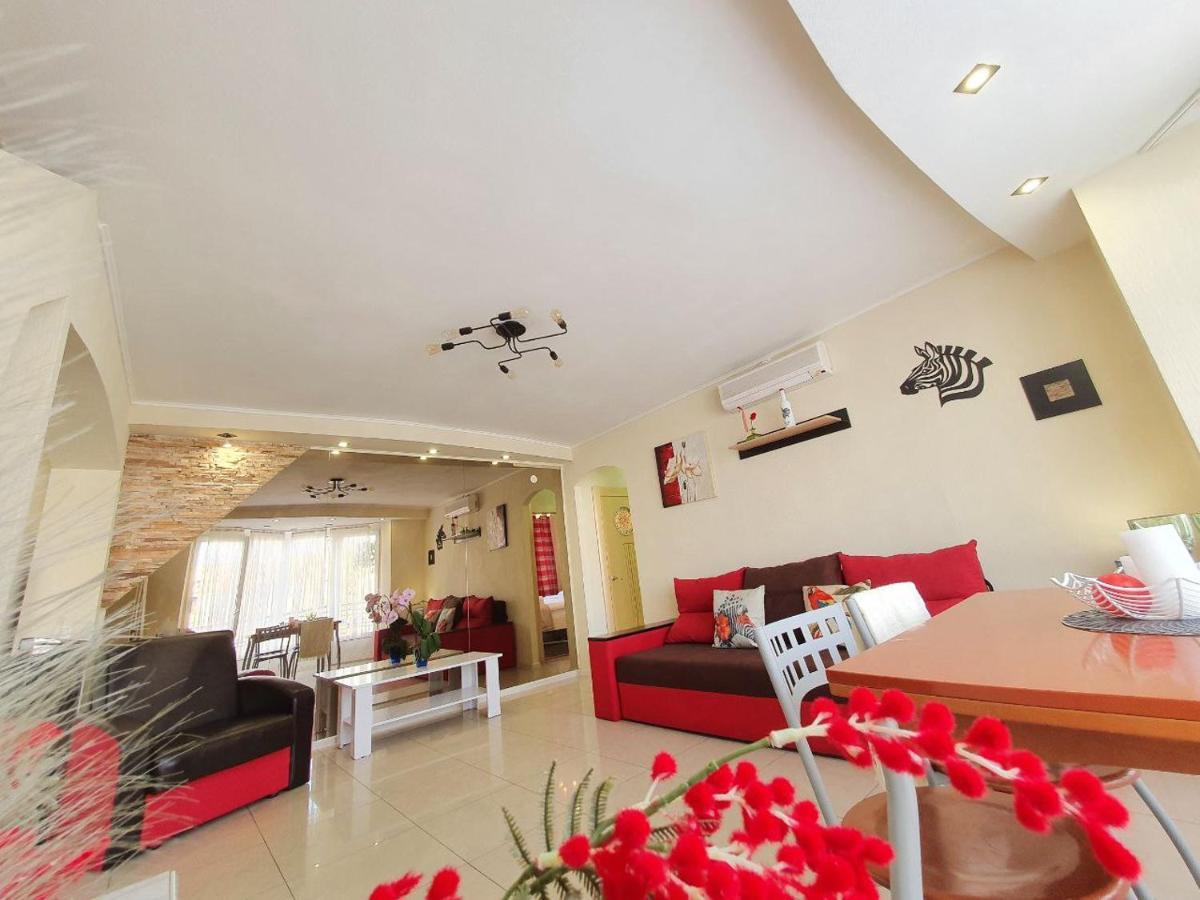 Inn Home Apartments - Pechersk Area キエフ エクステリア 写真
