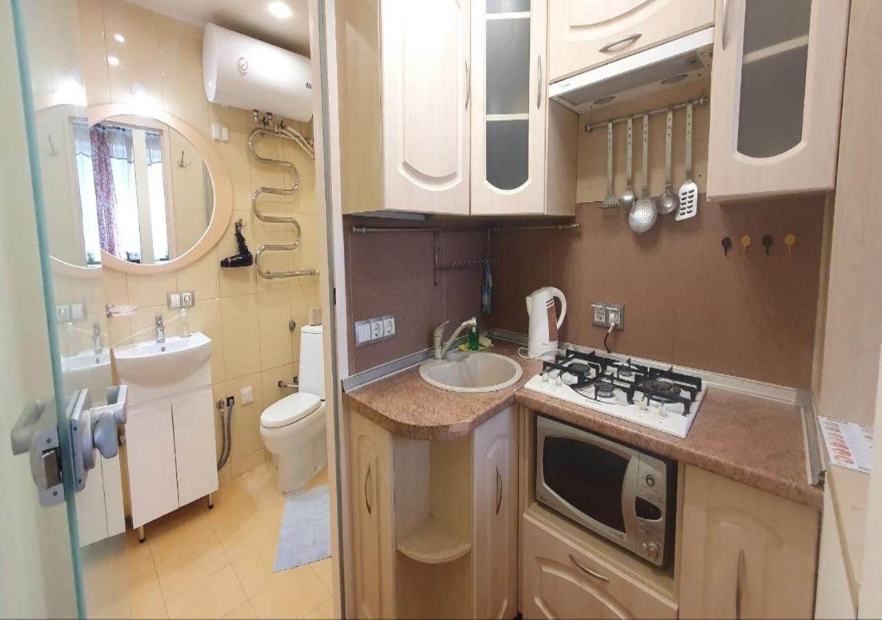 Inn Home Apartments - Pechersk Area キエフ エクステリア 写真