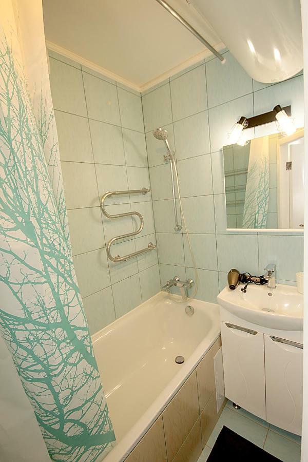 Inn Home Apartments - Pechersk Area キエフ エクステリア 写真