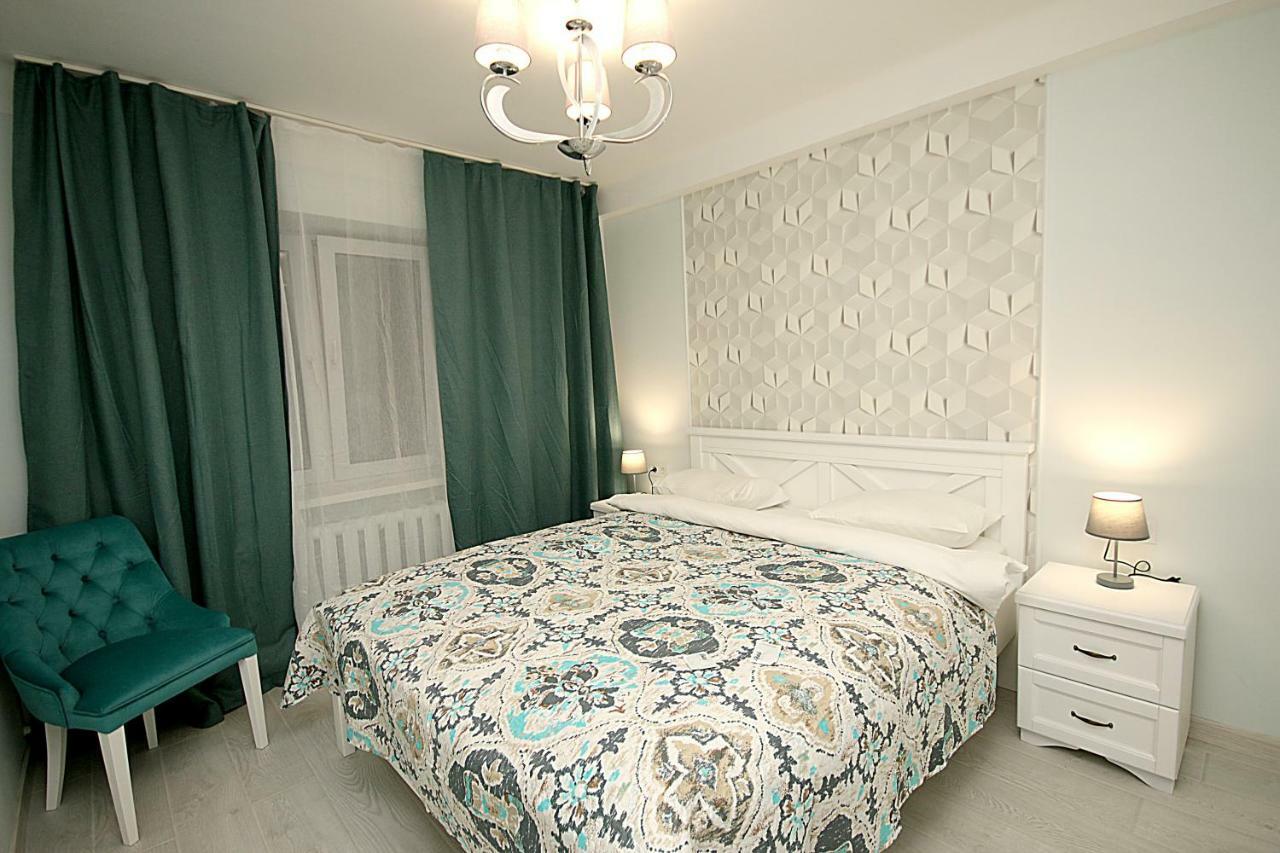 Inn Home Apartments - Pechersk Area キエフ エクステリア 写真