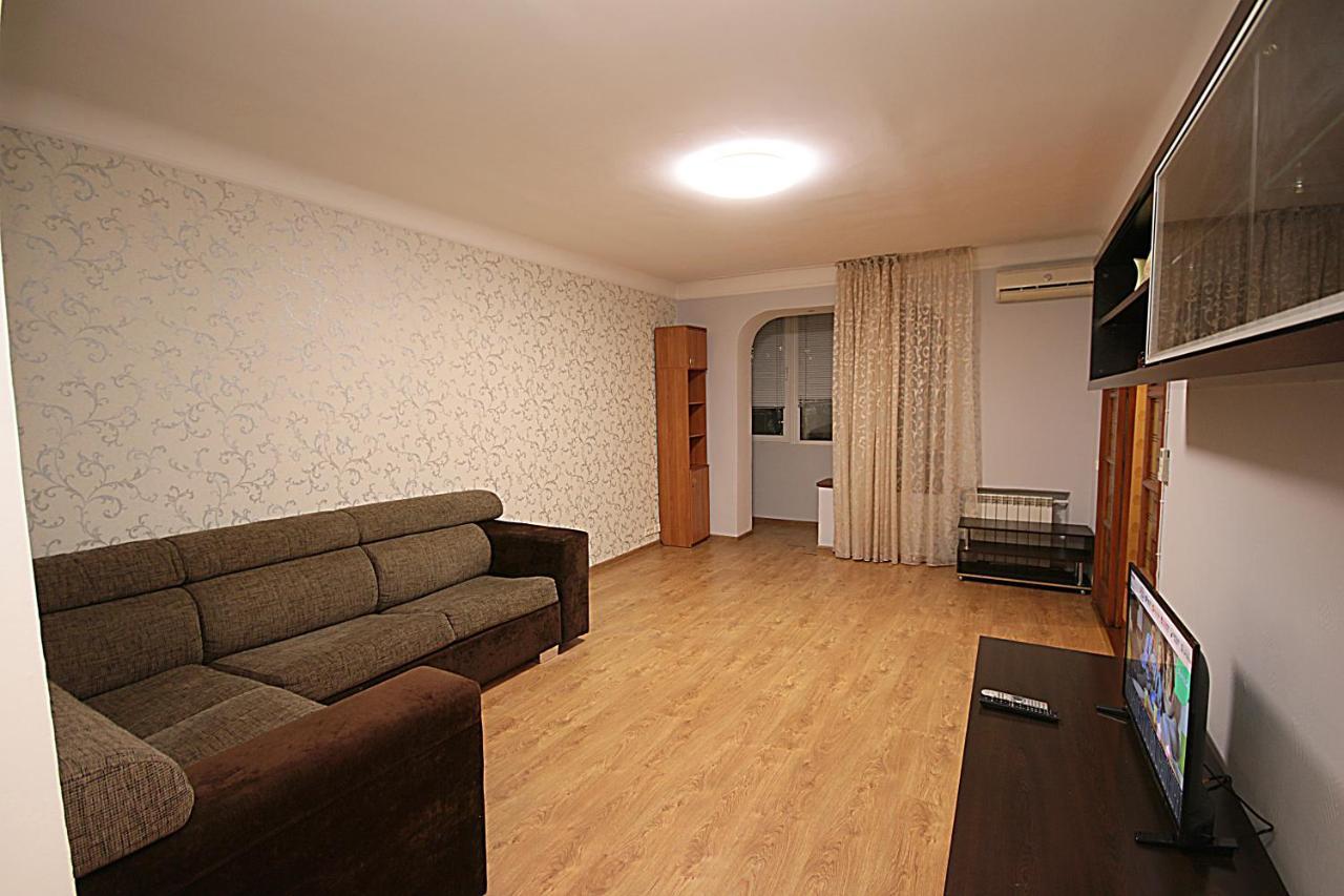 Inn Home Apartments - Pechersk Area キエフ エクステリア 写真