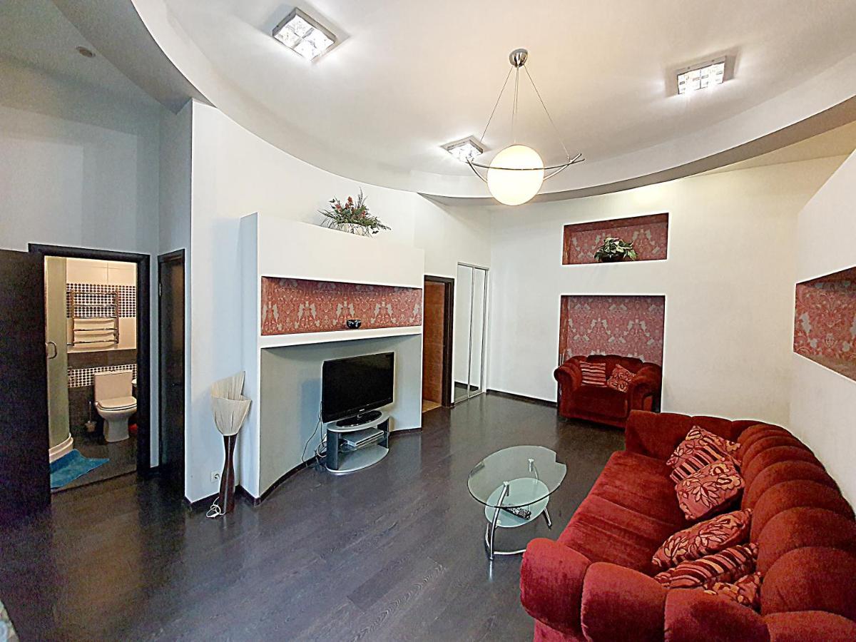 Inn Home Apartments - Pechersk Area キエフ エクステリア 写真