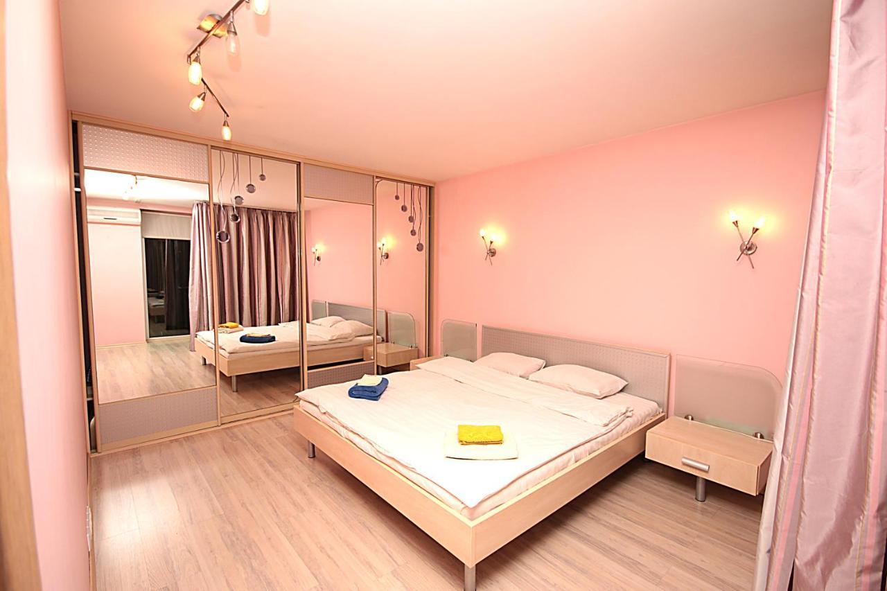 Inn Home Apartments - Pechersk Area キエフ エクステリア 写真