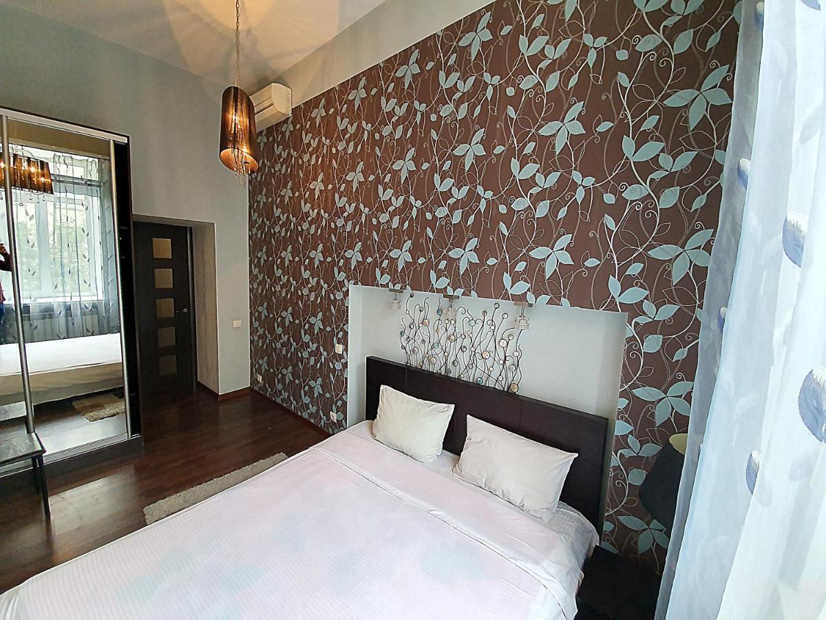 Inn Home Apartments - Pechersk Area キエフ エクステリア 写真